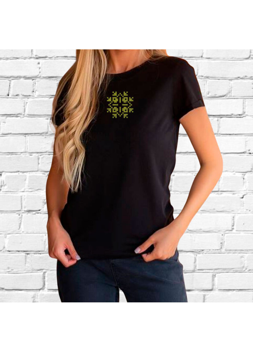 Черная футболка етно з вишивкою 02-2 женская черный xl No Brand