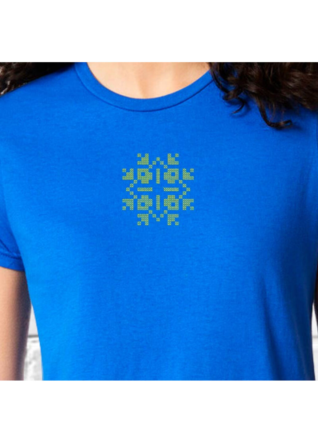 Синяя футболка етно з вишивкою 02-3 женская синий l No Brand