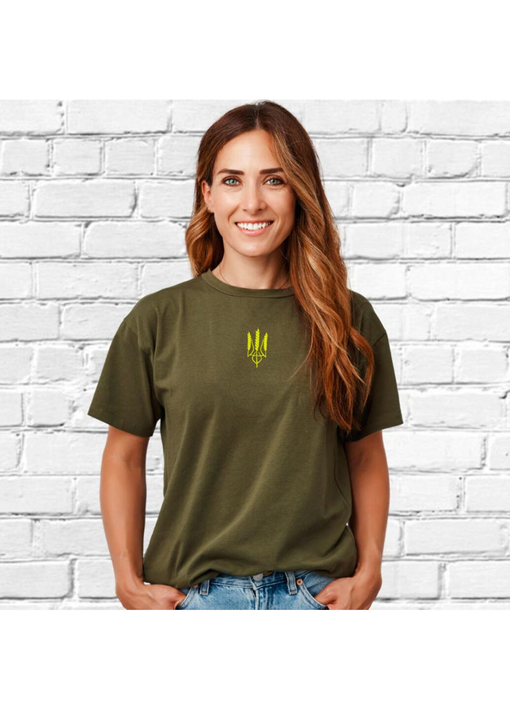 Хаки (оливковая) футболка з вишивкою тризуба (колос) 02 женская хаки l No Brand