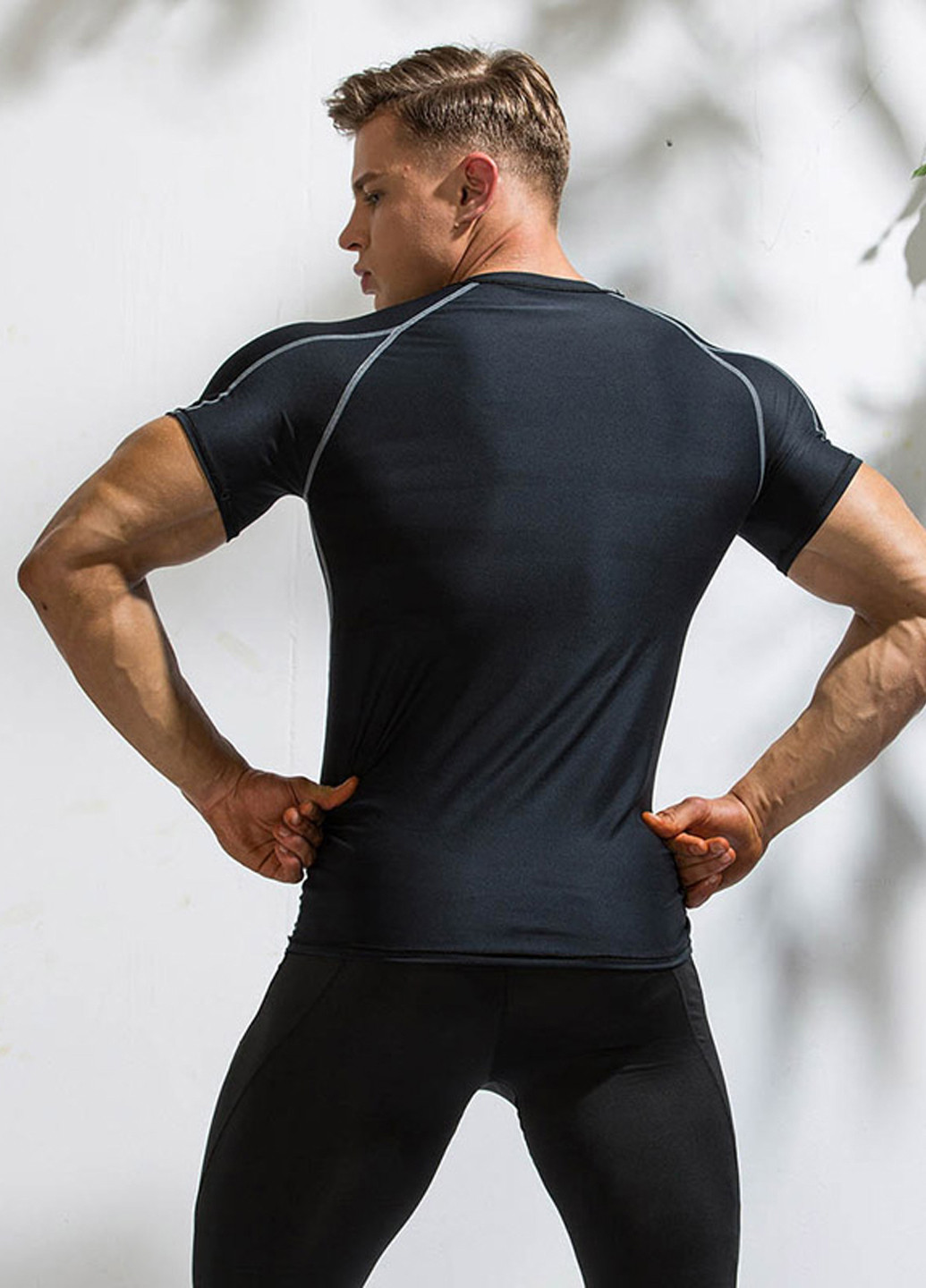 Черная спортивная футболка для бодибилдинга с коротким рукавом Deenyt