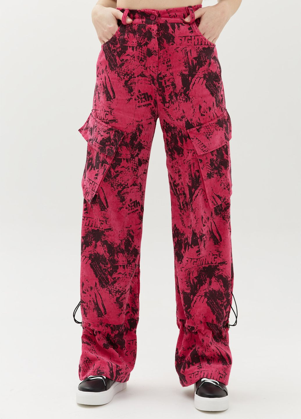 Розовые кэжуал демисезонные брюки Garne