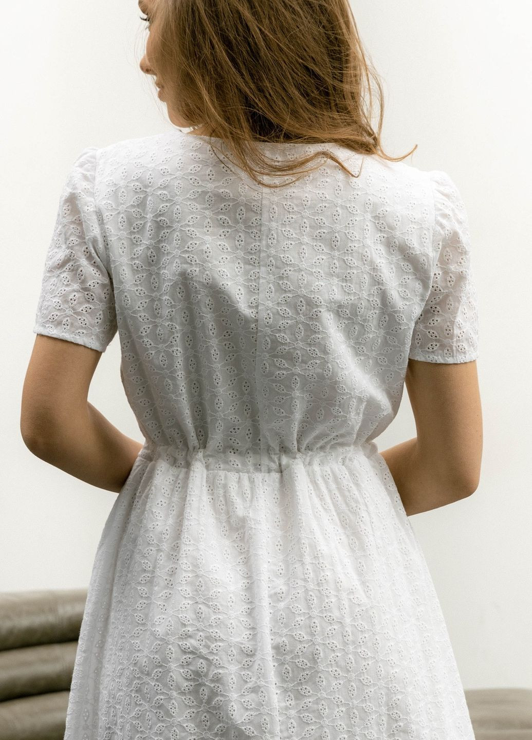 Белое повседневный платье Liton однотонное