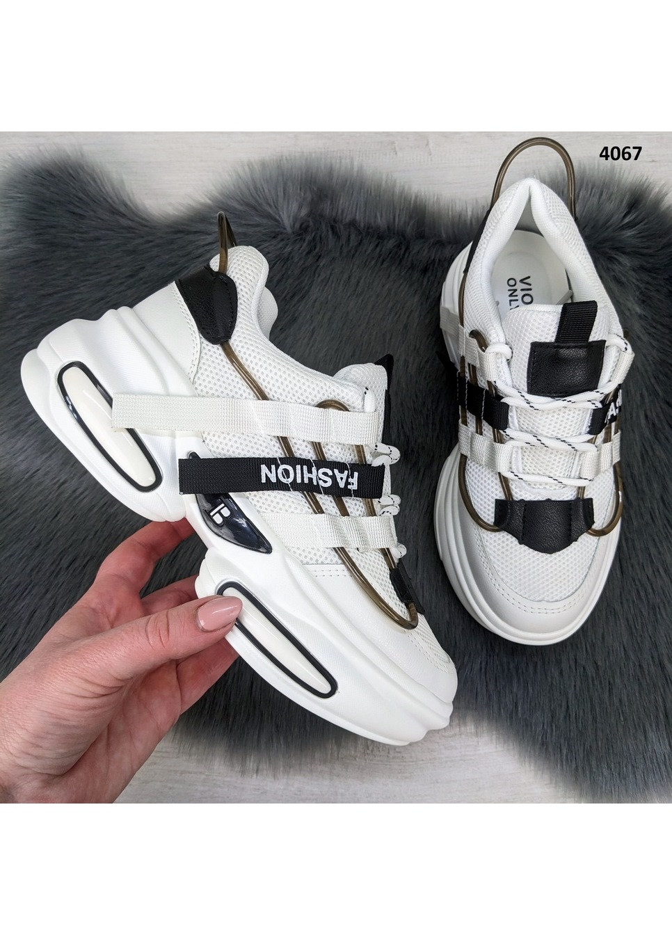 Кросівки жіночі демісезонні на об'ємній підошві Violeta чорно-білі демісезони (260376027)