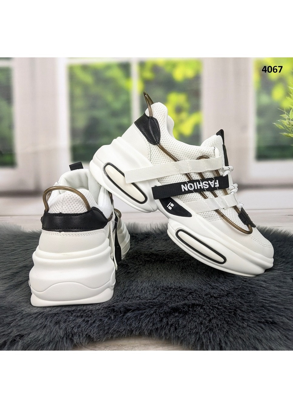 Кросівки жіночі демісезонні на об'ємній підошві Violeta чорно-білі демісезони (260376027)