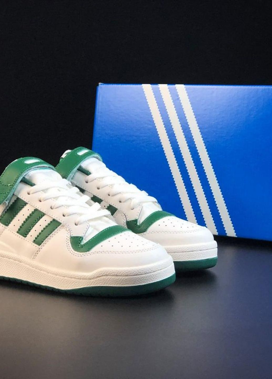 Белые демисезонные белые с зеленым мужские кроссовки adidas forum low No Brand