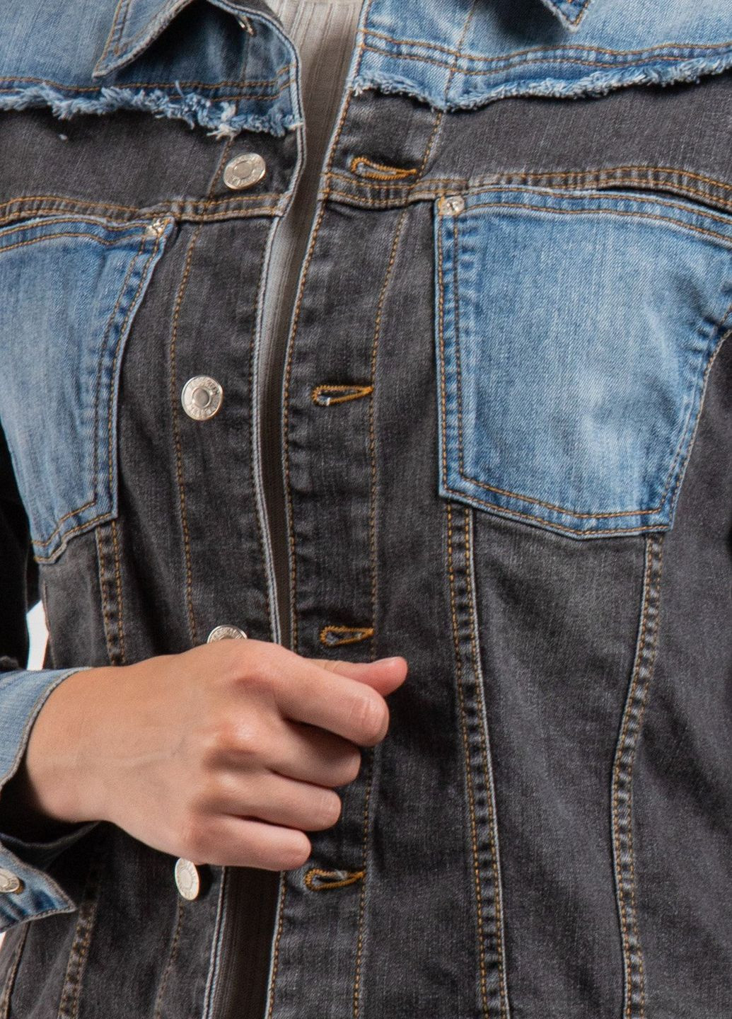 Серая демисезонная серая джинсовая куртка Moschino