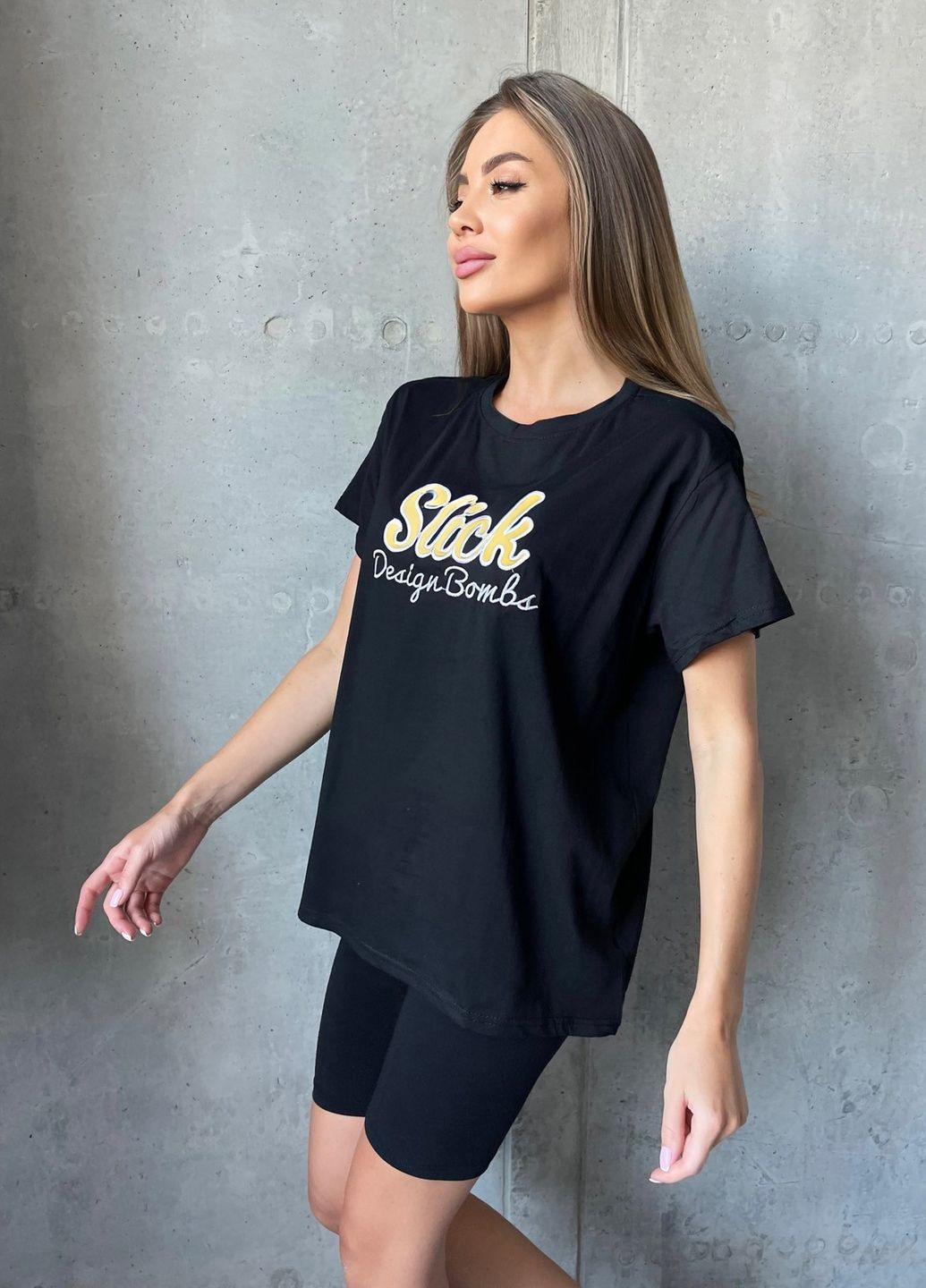 Чорна літня футболка жіноча з коротким рукавом ISSA PLUS WN20-501