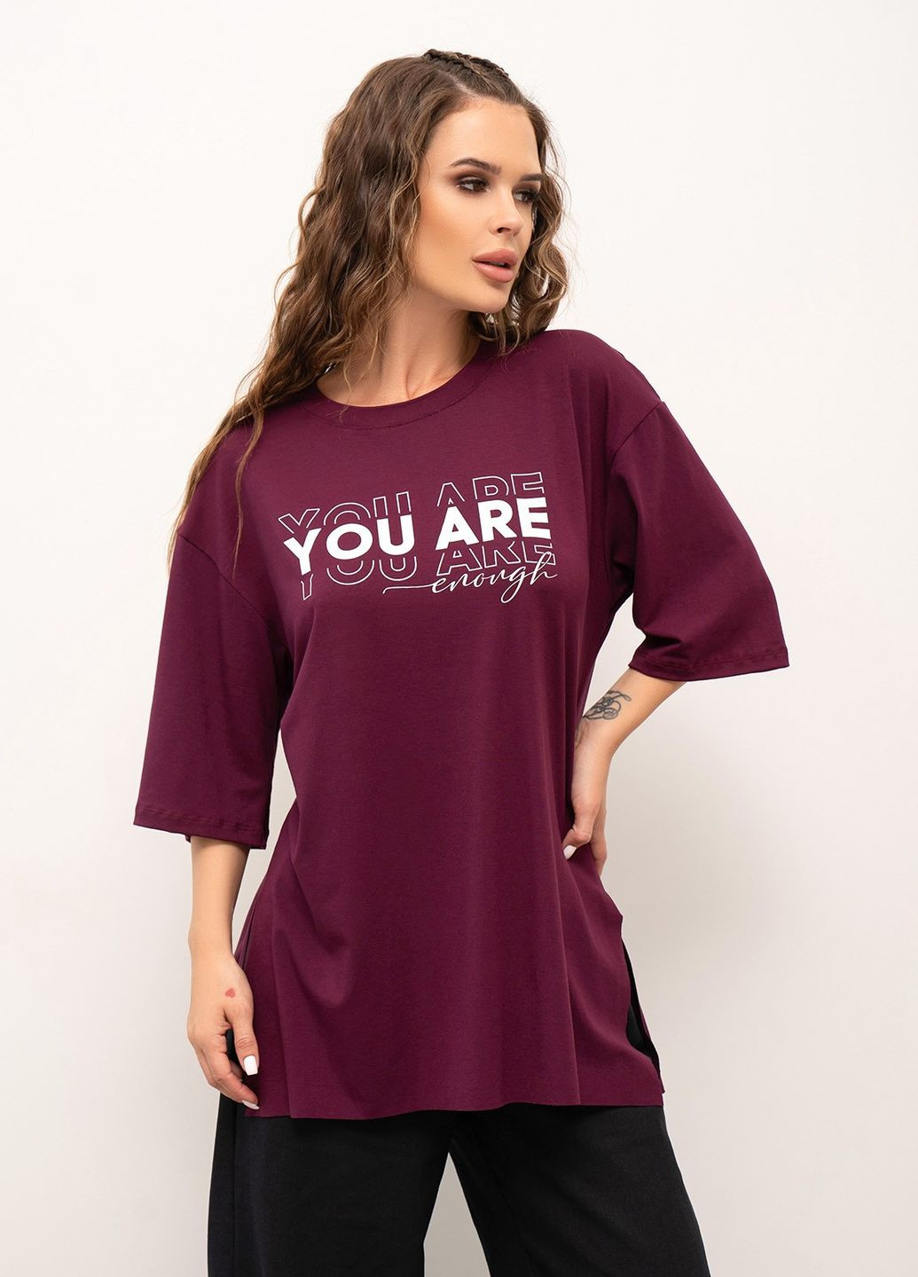 Бордовая летняя футболка женская с коротким рукавом ISSA PLUS 13978