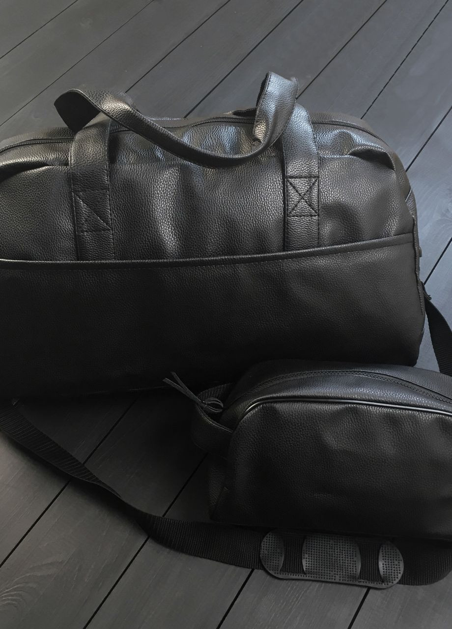 Комплект дорожня 24L спортивна сумка та косметичка органайзер No Brand kit (260396328)