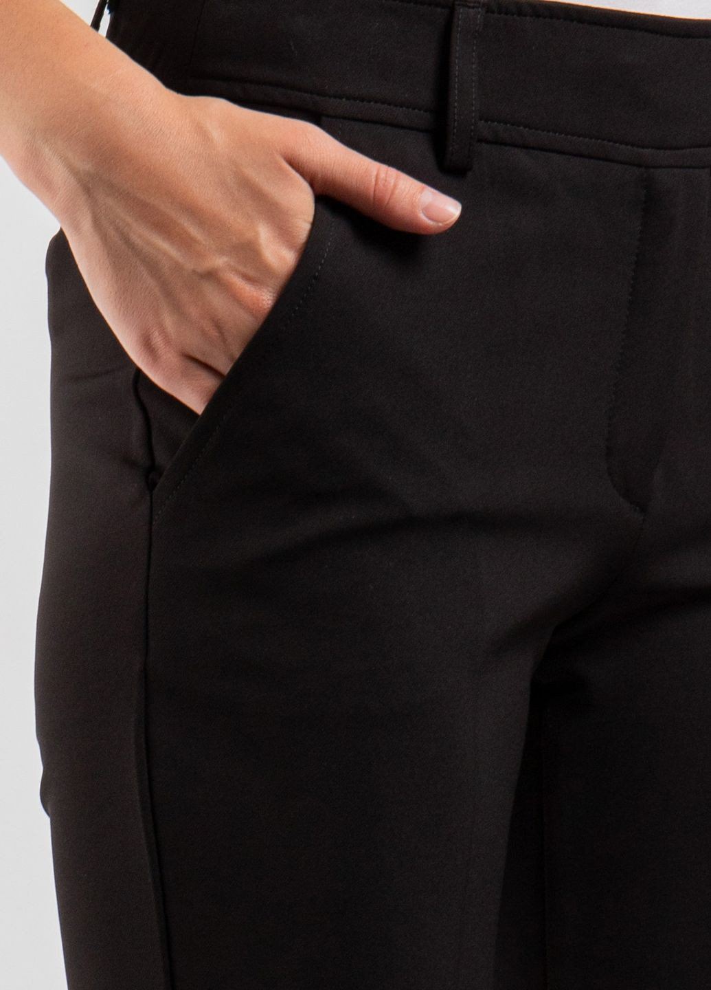 Черные укороченные брюки Think & Believe (260391715)