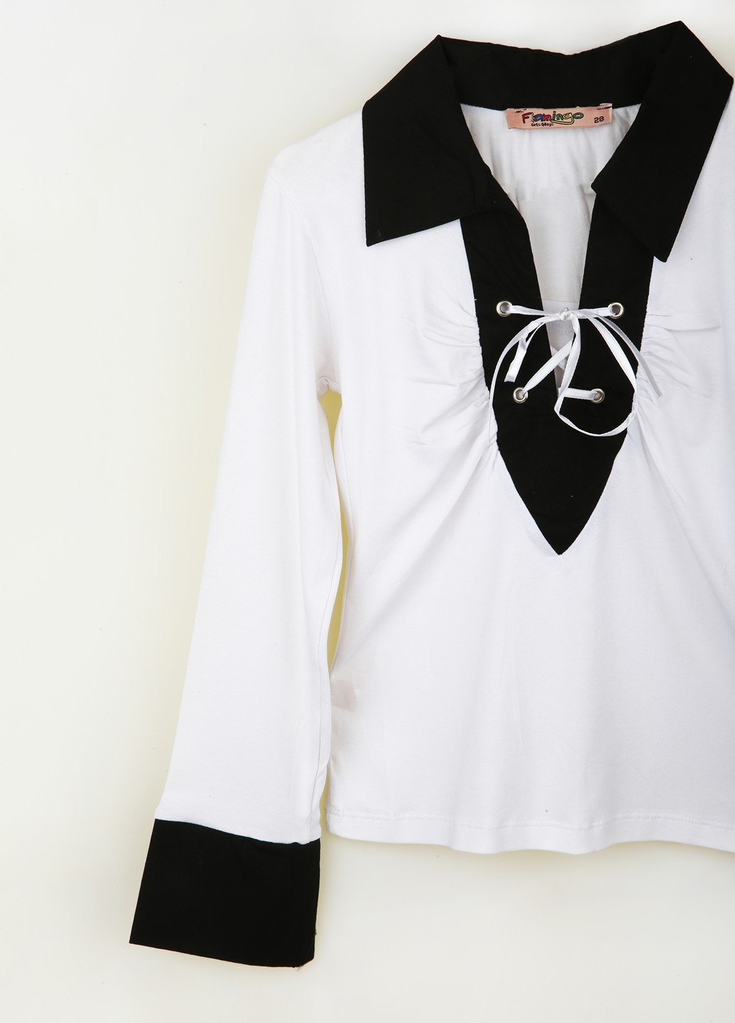 Черно-белая однотонная блузка Flamingo демисезонная