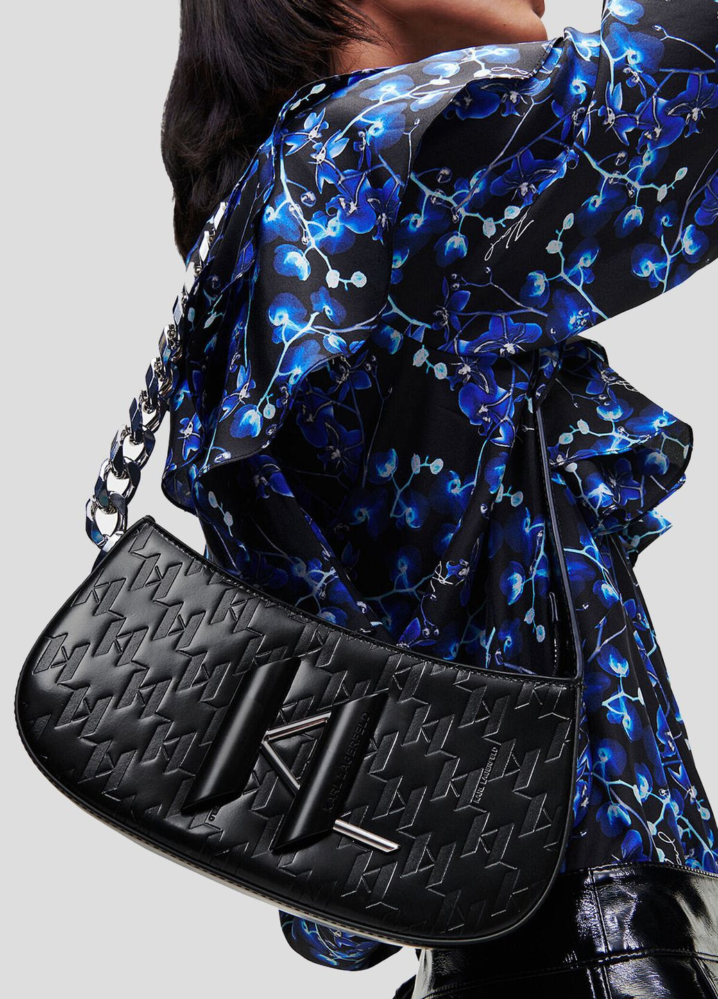 Черная кожаная сумка на плечо Karl Lagerfeld (260474852)