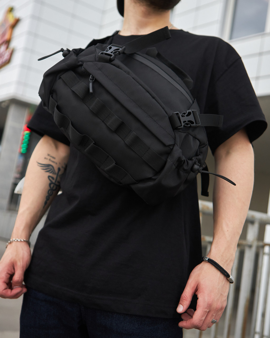 Вмістка нагрудна чоловіча тактична бананка / сумка через плече чорна No Brand TacticaBig (260492537)