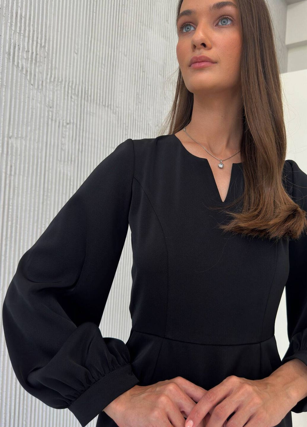 Чорна повсякденний сукня Liton однотонна