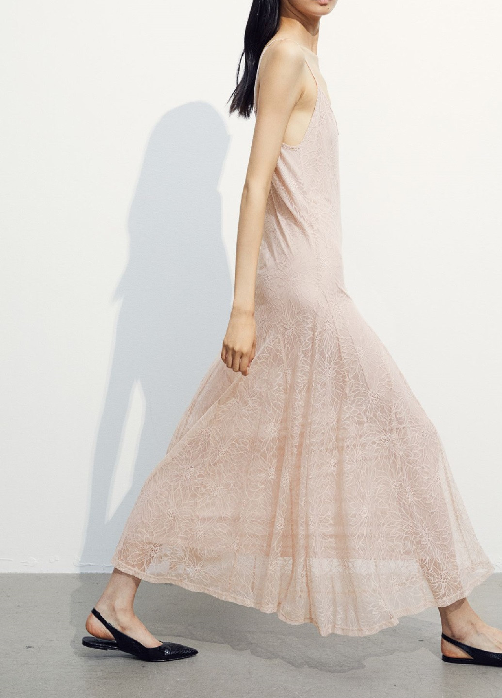 Светло-бежевое кэжуал платье H&M однотонное