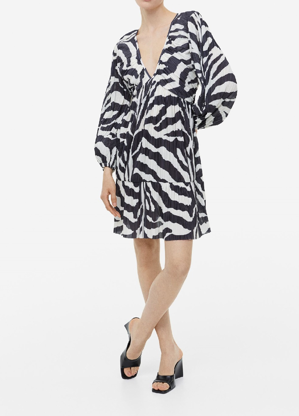 Темно-серое кэжуал платье H&M зебра