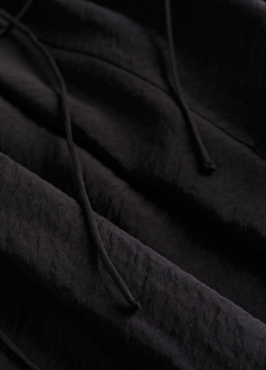 Черное кэжуал платье H&M однотонное