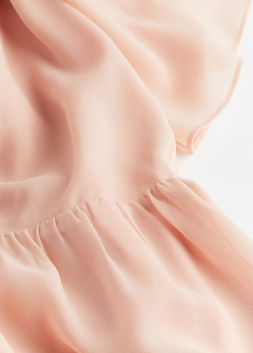 Персиковое деловое платье H&M однотонное