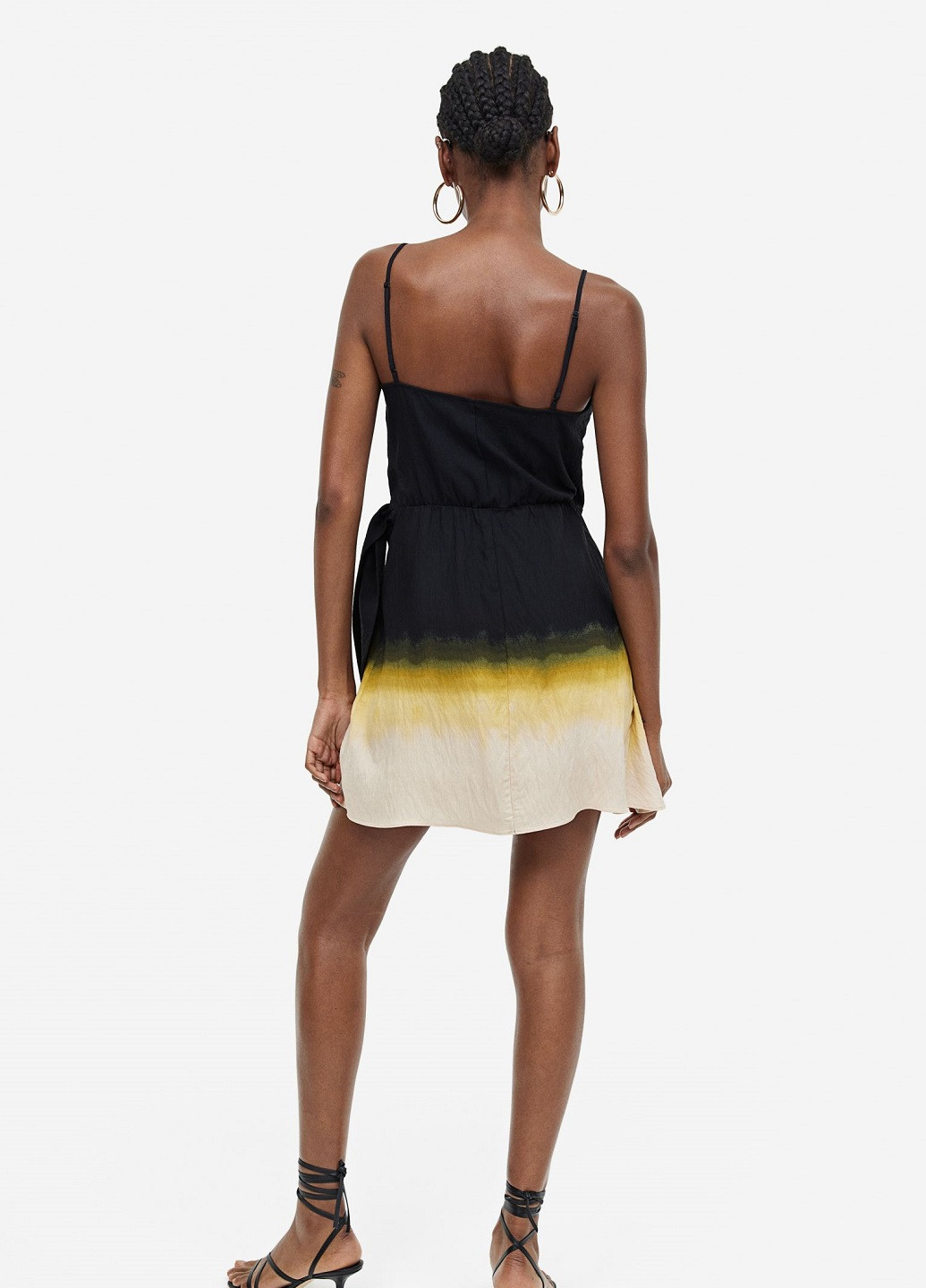 Черное кэжуал платье H&M с абстрактным узором
