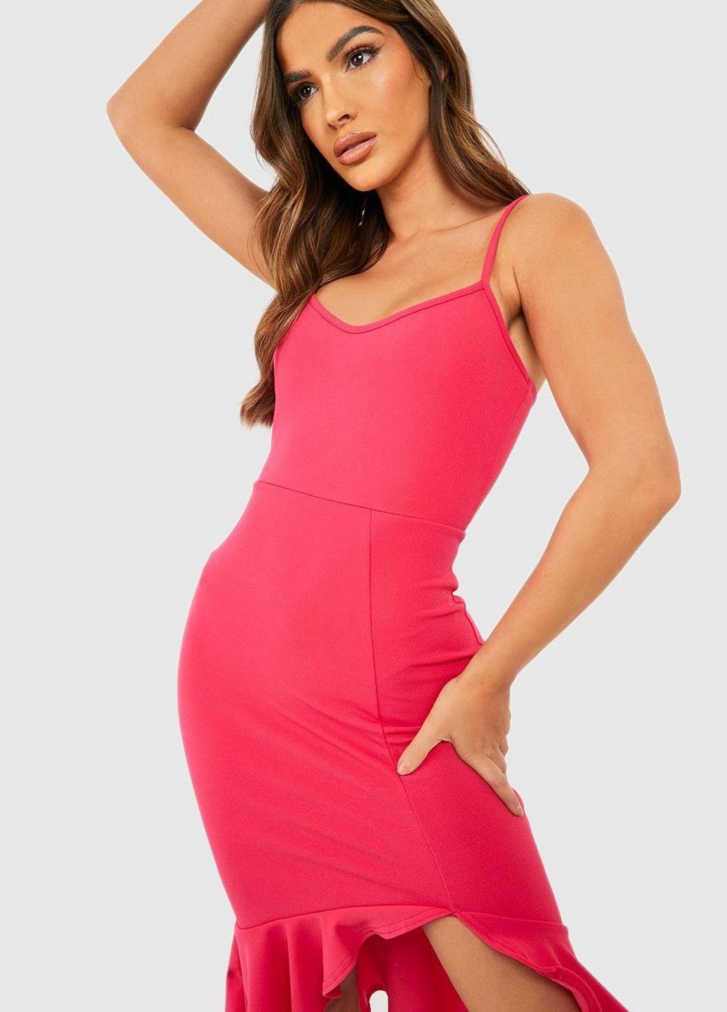 Малиновое платье Boohoo