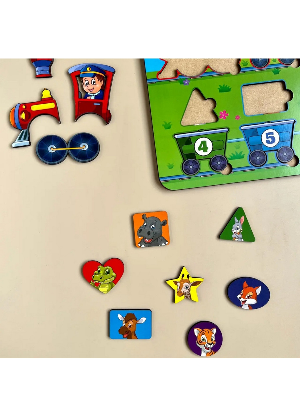 Деревянный пазл "Геометрические фигуры" сортер-паровоз 1х30х23 см Ubumblebees (260512790)