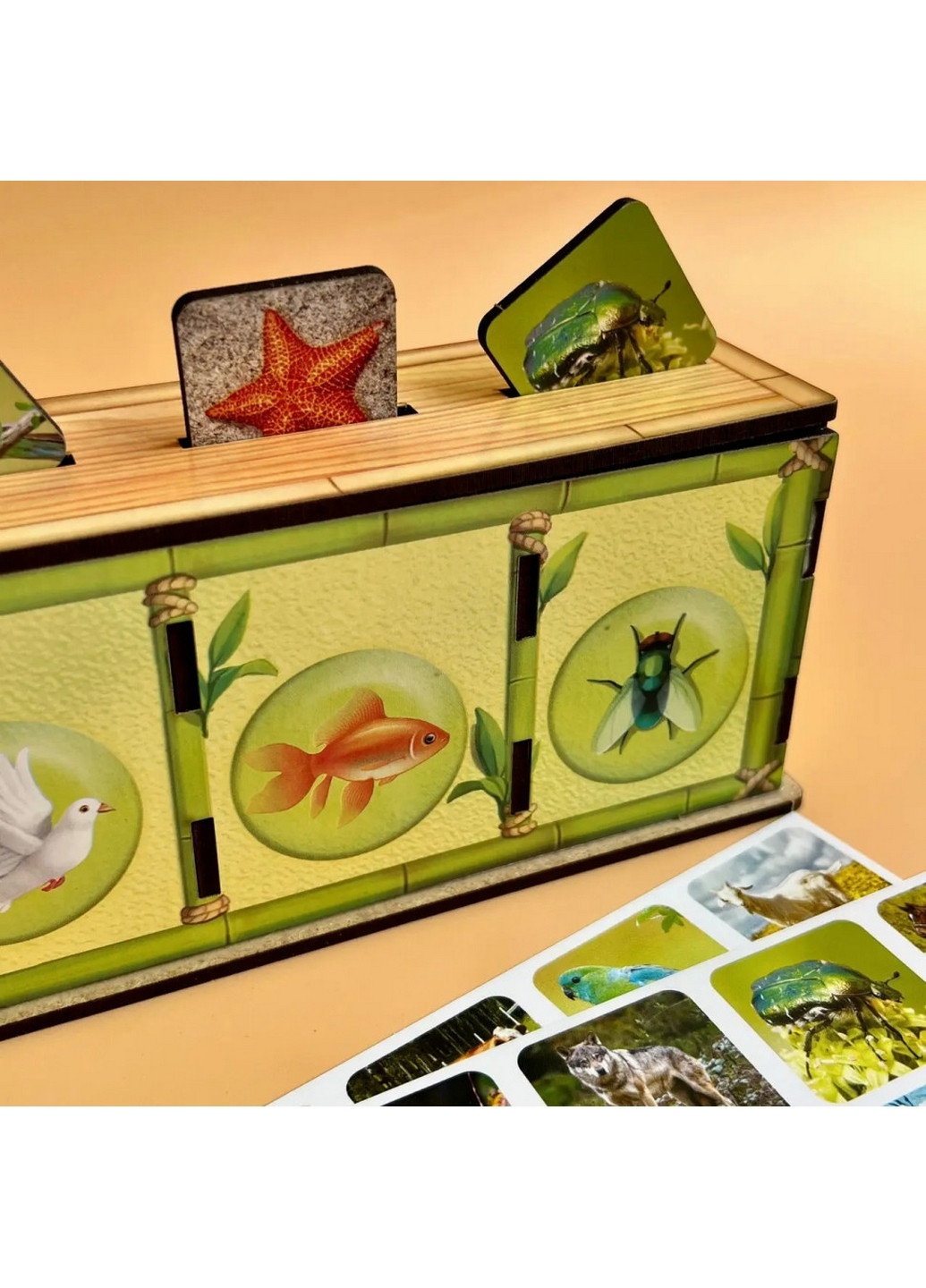 Настільна гра, що розвиває "Види тварин" комодик-сортер 9х8х23 см Ubumblebees (260530473)