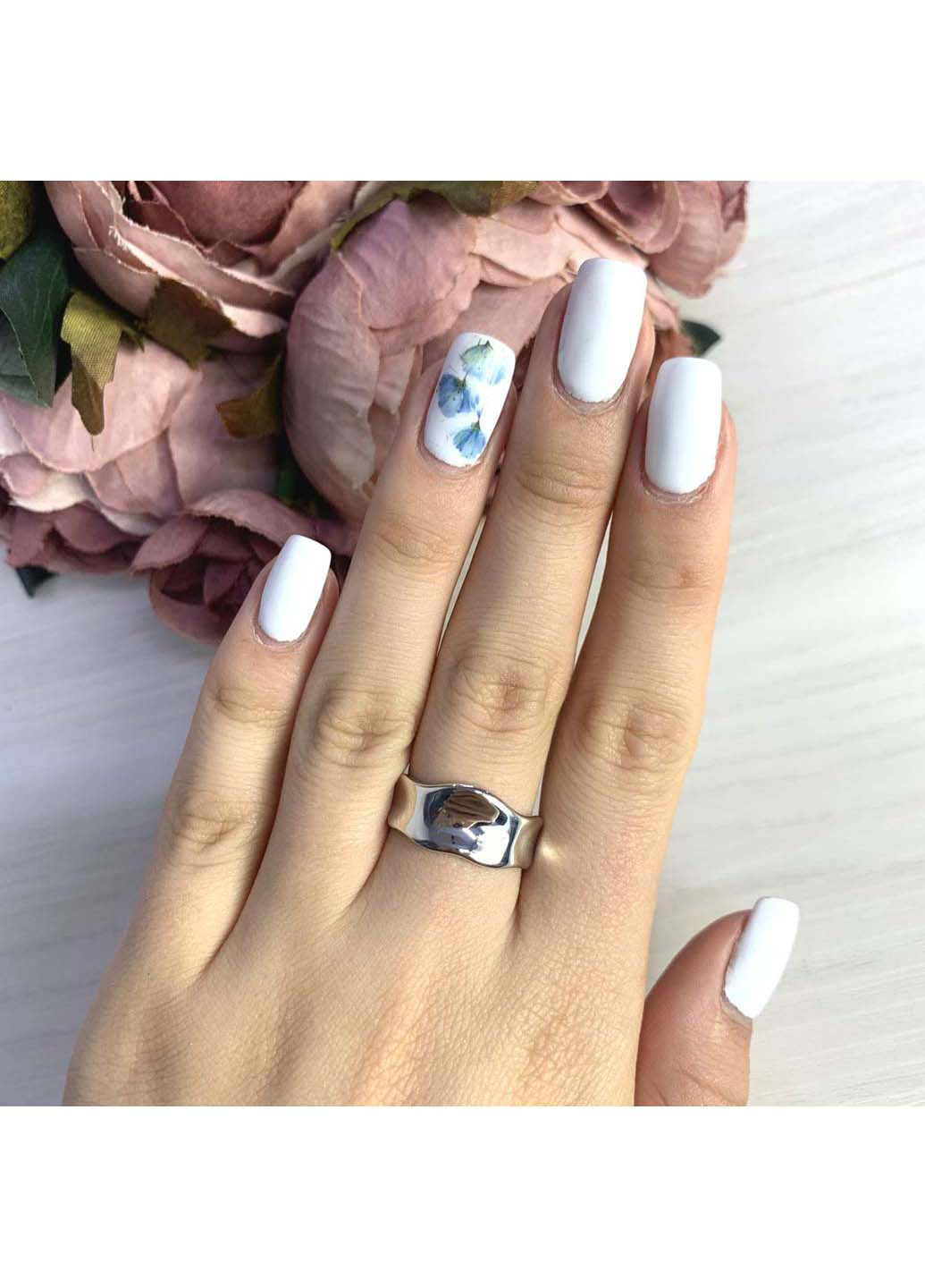 Срібна каблучка без каменів Silver Breeze (260516772)