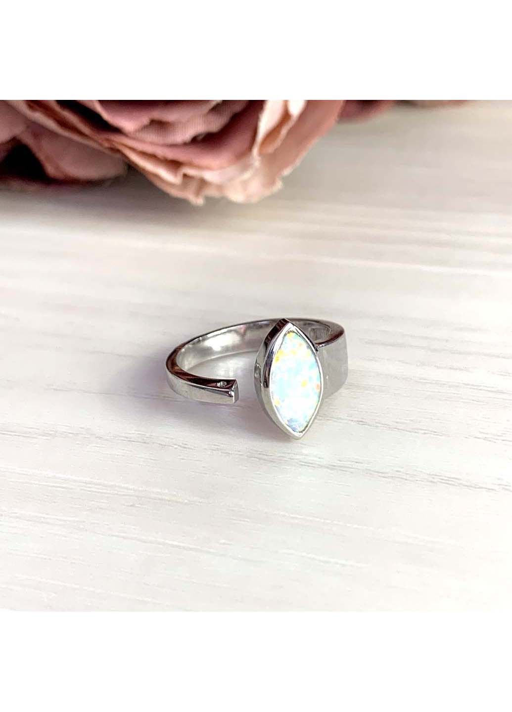 Срібна каблучка з опалом 0.645ct Silver Breeze (260516113)