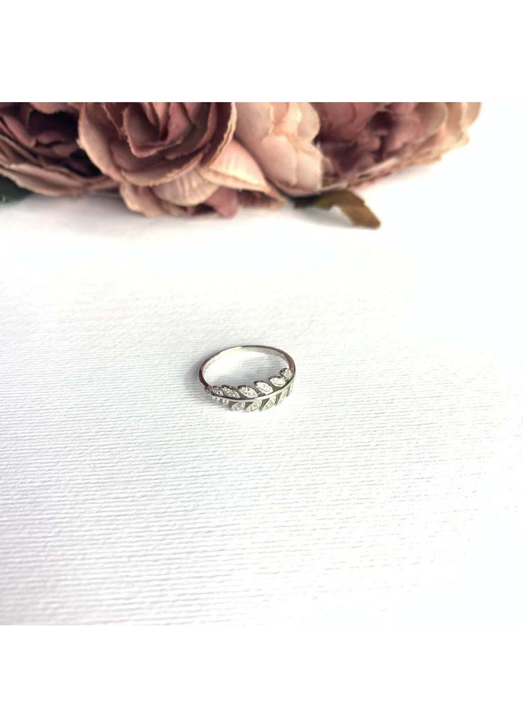 Серебряное кольцо с фианитами Silver Breeze (260516299)