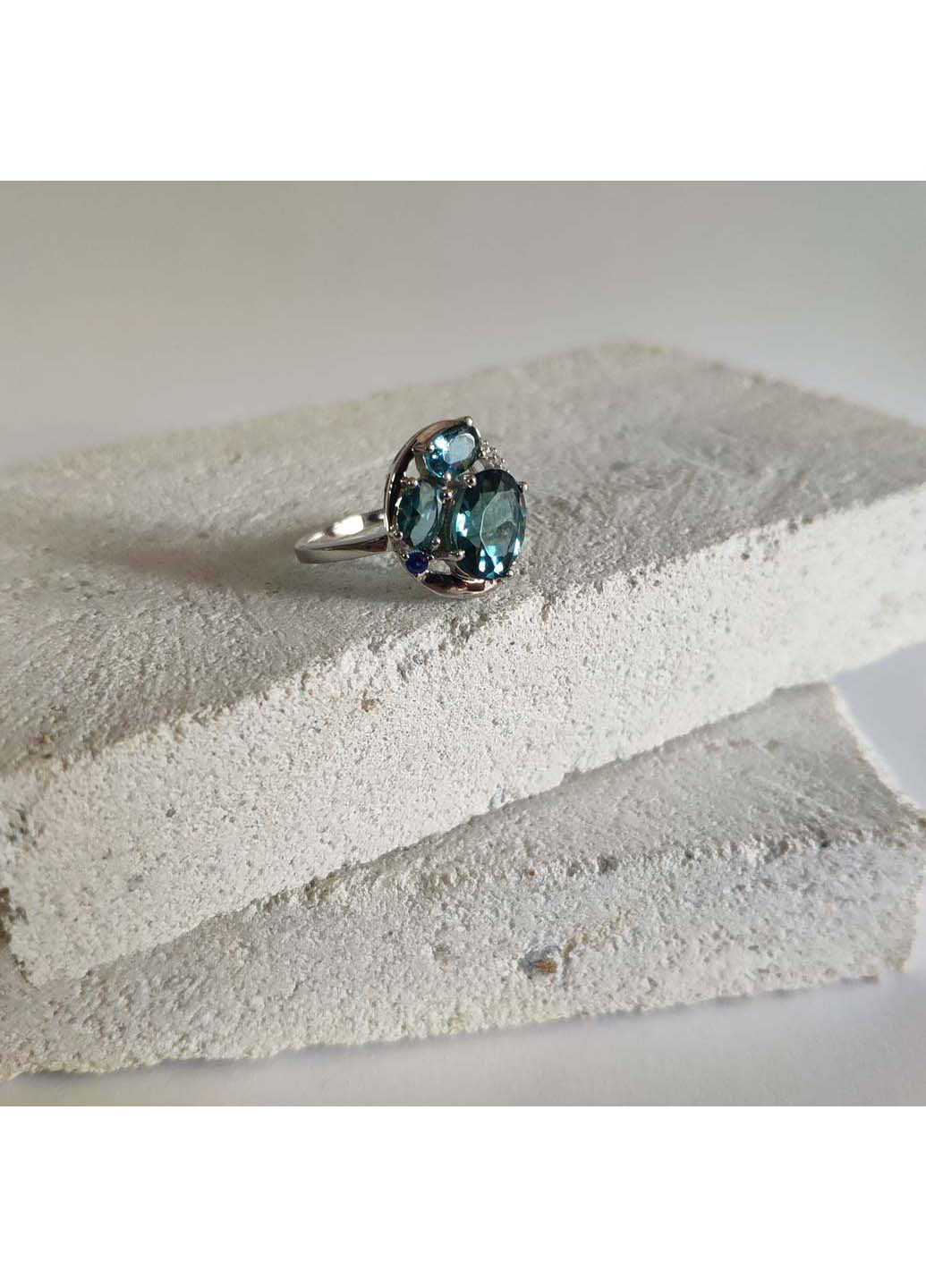 Срібна каблучка з топазом Лондон Блю 3.014ct Silver Breeze (260518159)