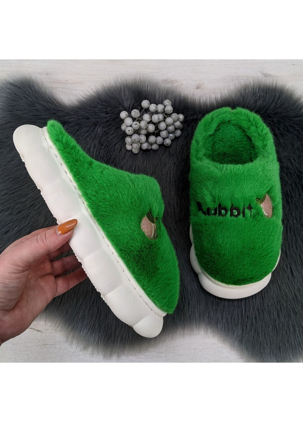 Тапочки жіночі пухнасті на хутрі на платформі Lion (260551972)