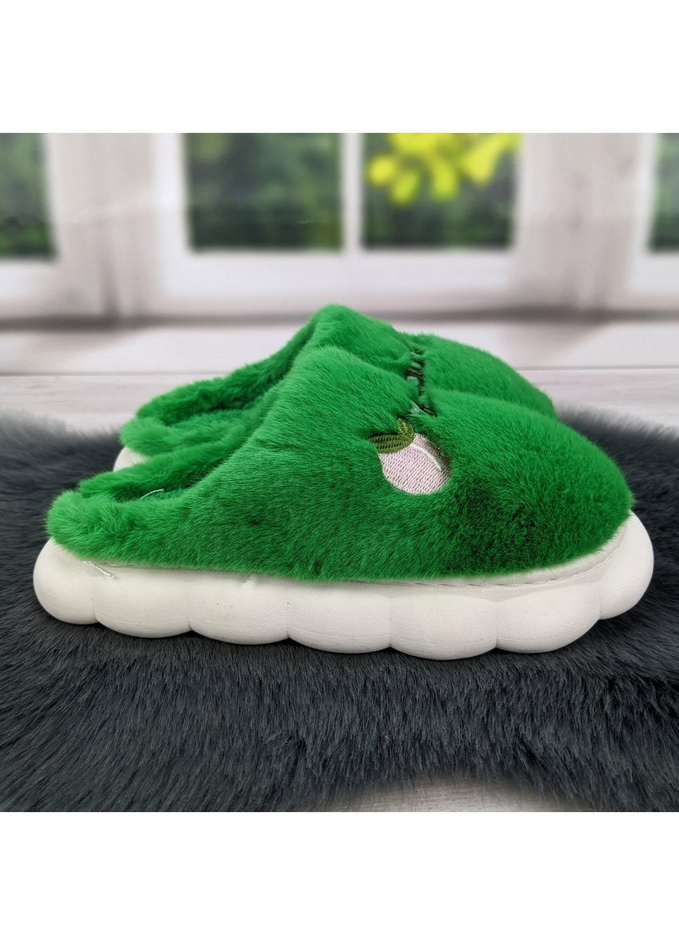 Тапочки жіночі пухнасті на хутрі на платформі Lion (260551972)