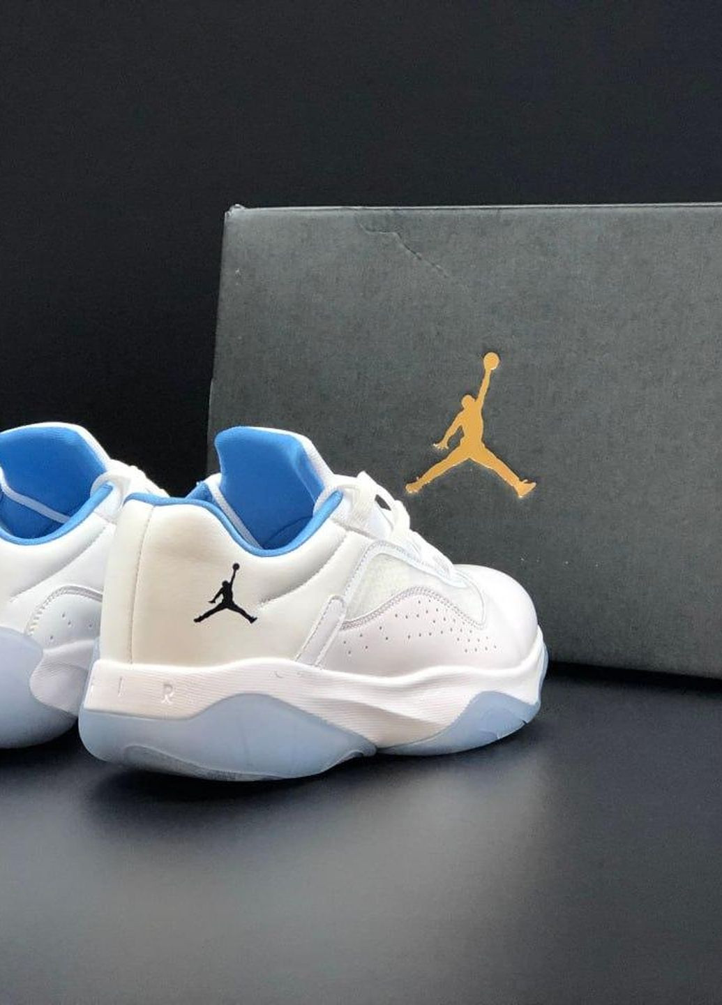 Белые демисезонные белые мужские кроссовки No Brand