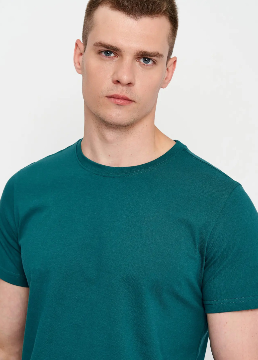 Зелена футболка чоловіча з коротким рукавом Роза