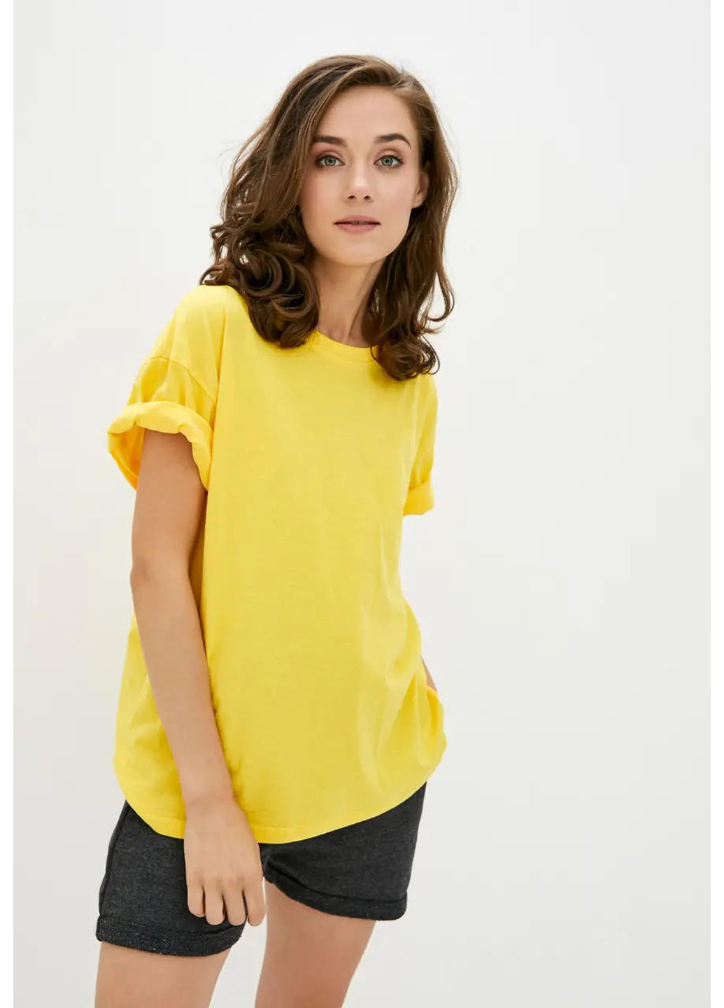 Жовта літня жіноча футболка в стилі оверсайз. Sport Line