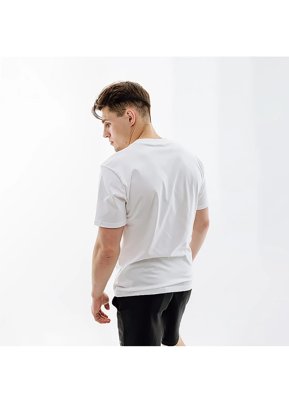 Біла чоловіча футболка essentials stacked logo білий New Balance