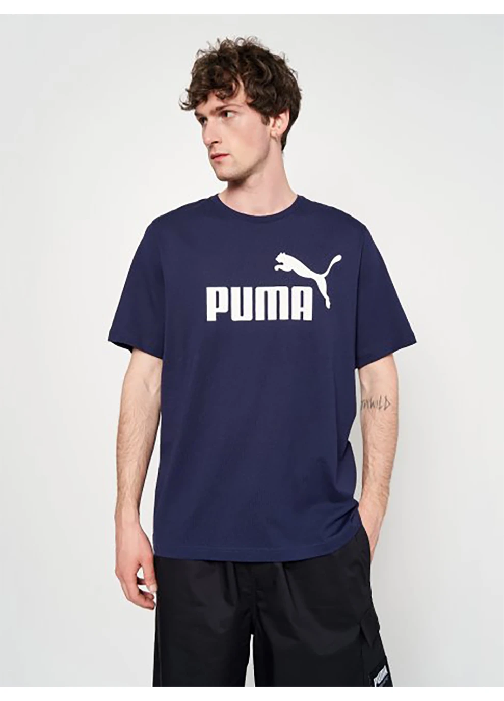 Синяя футболка ess logo tee peacoat синий Puma
