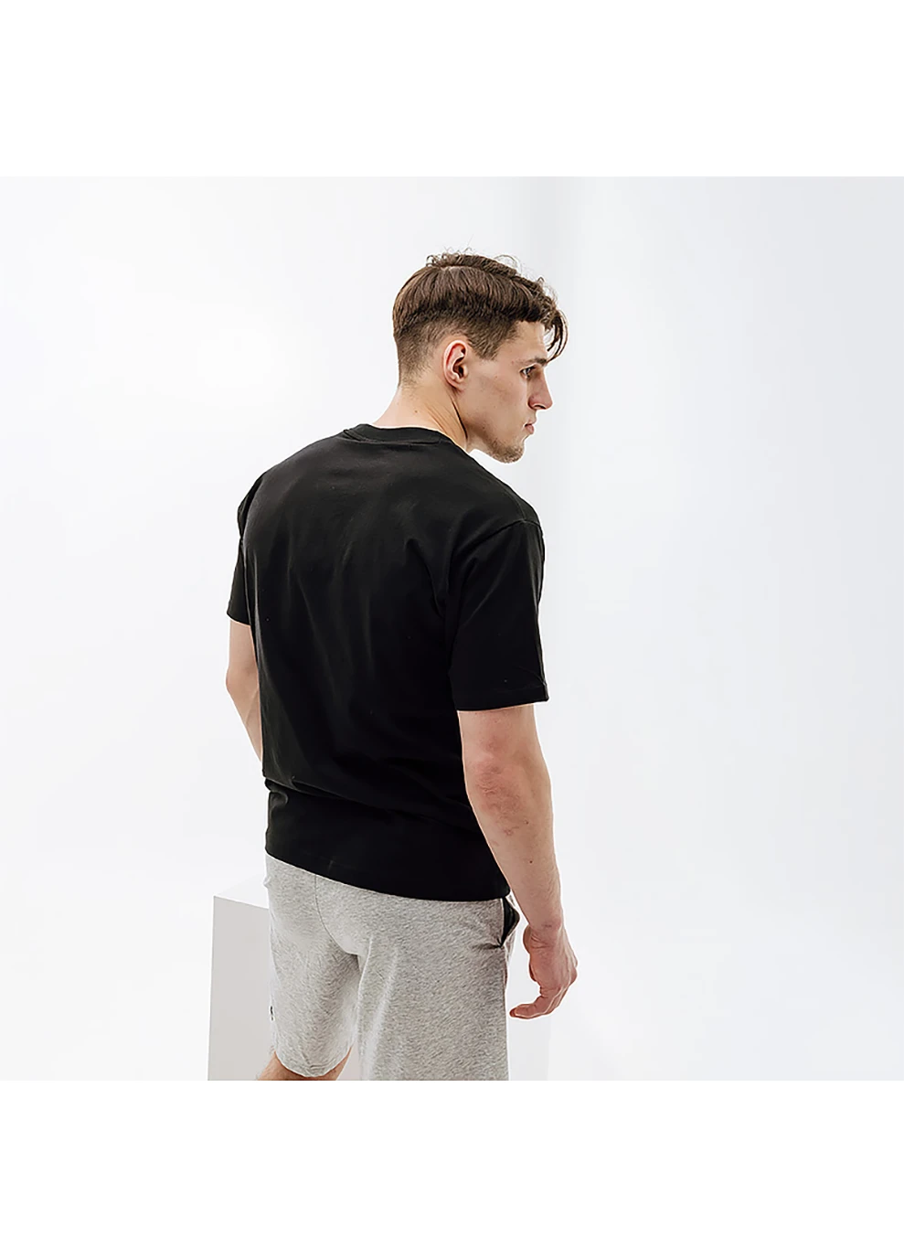 Чорна чоловіча футболка essentials reimagined чорний New Balance