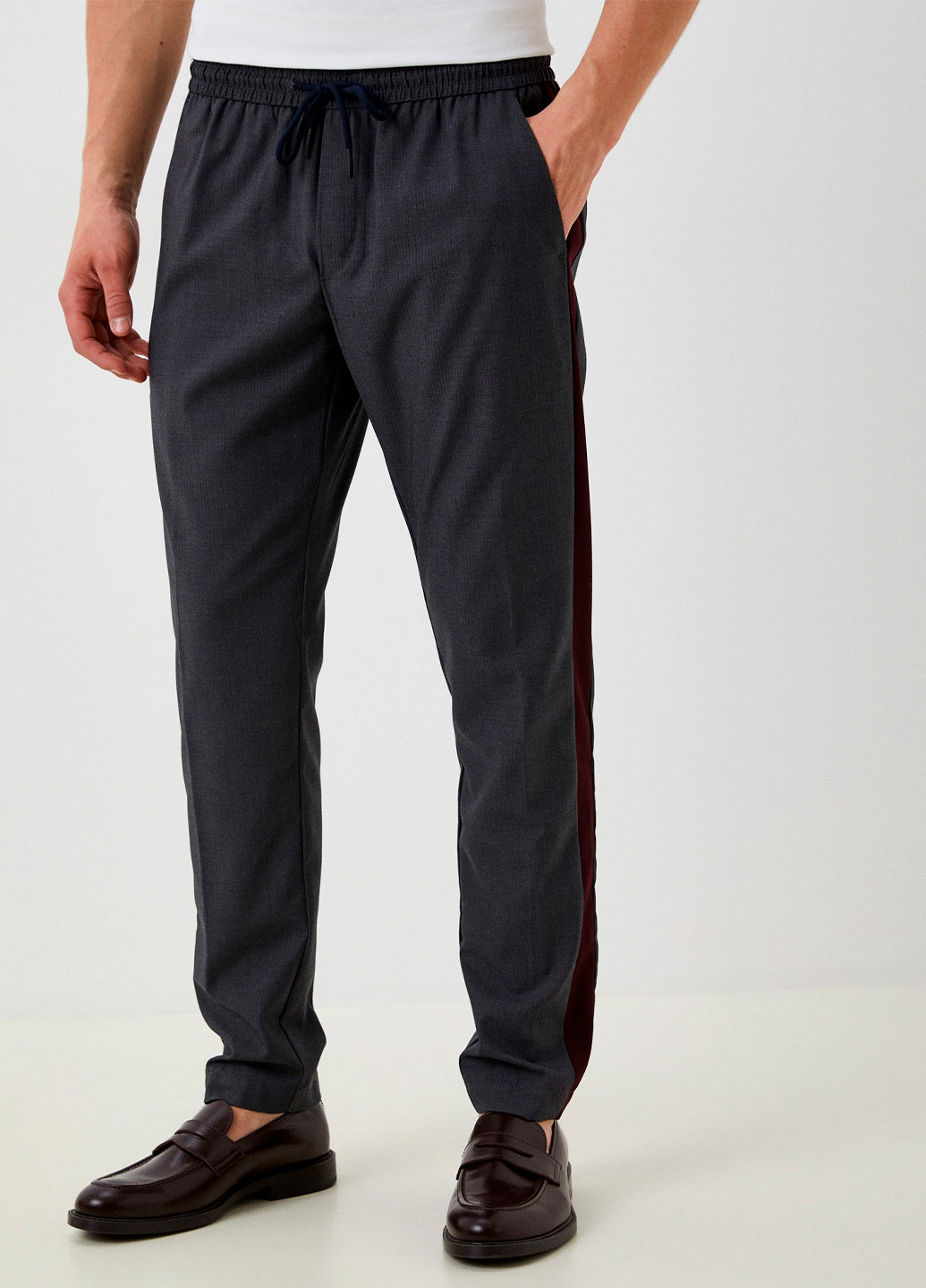 Серые кэжуал демисезонные укороченные, каррот, зауженные брюки Antony Morato