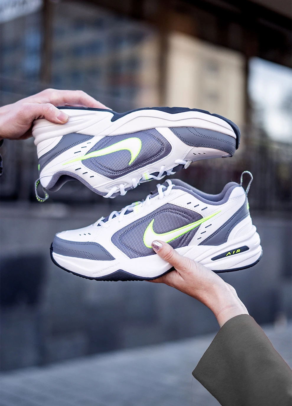 Комбіновані чоловічі кросівки air monarch iv різнокольоровий демісезон Nike