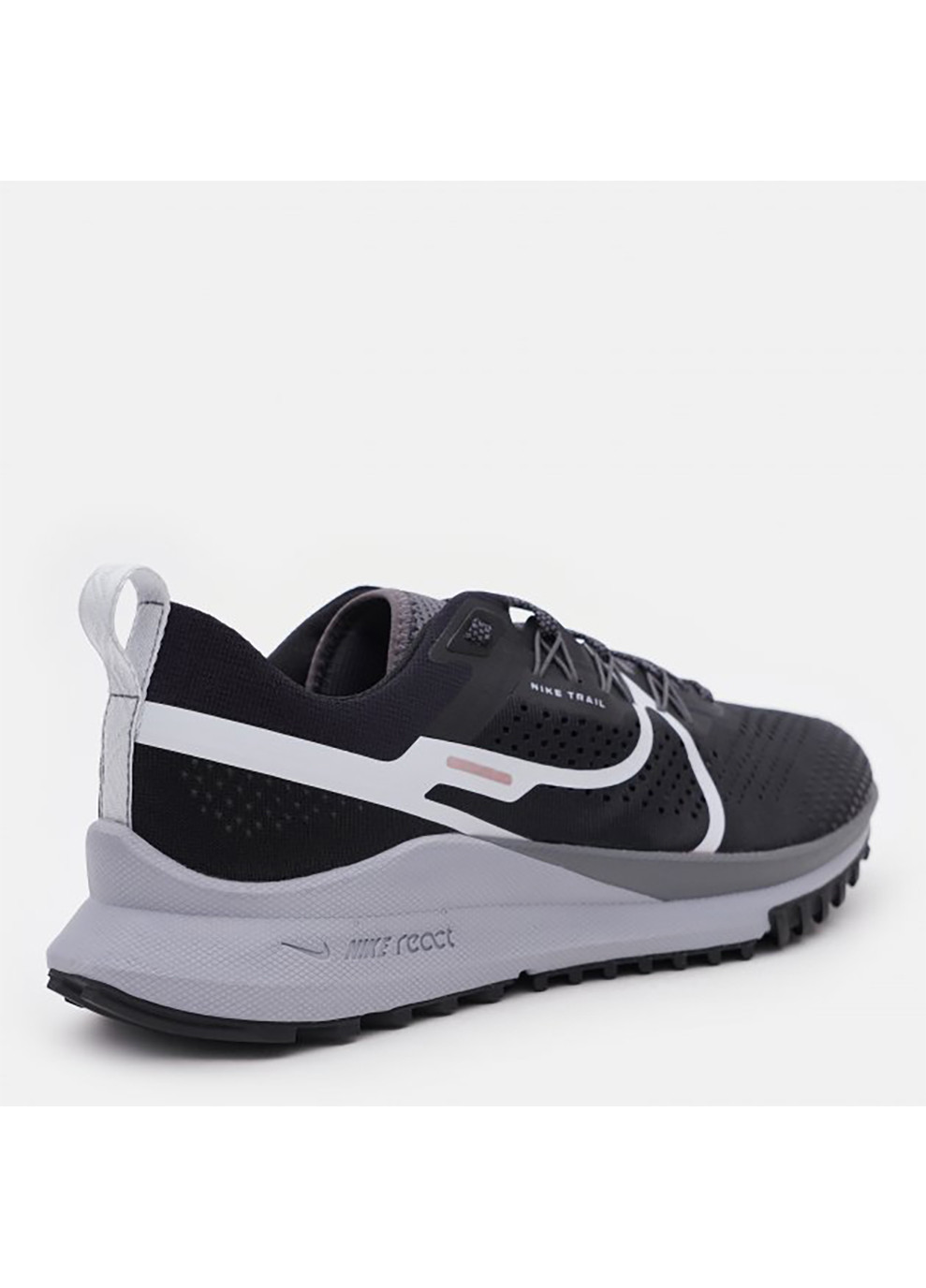 Белые демисезонные мужские кроссовки react pegasus trail 4 черный Nike