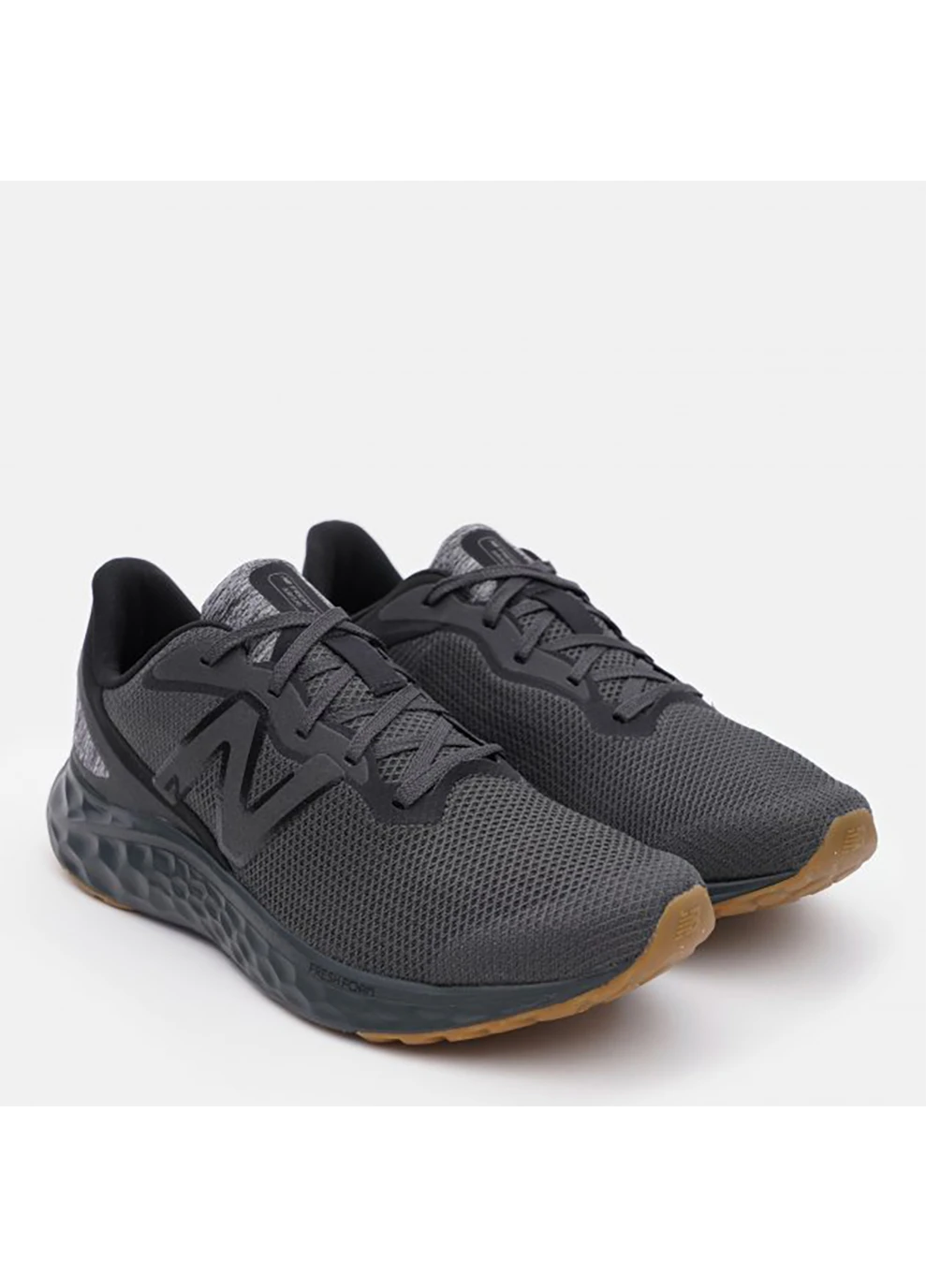 Чорні кросівки чол. arisні v4 чорний демісезон New Balance