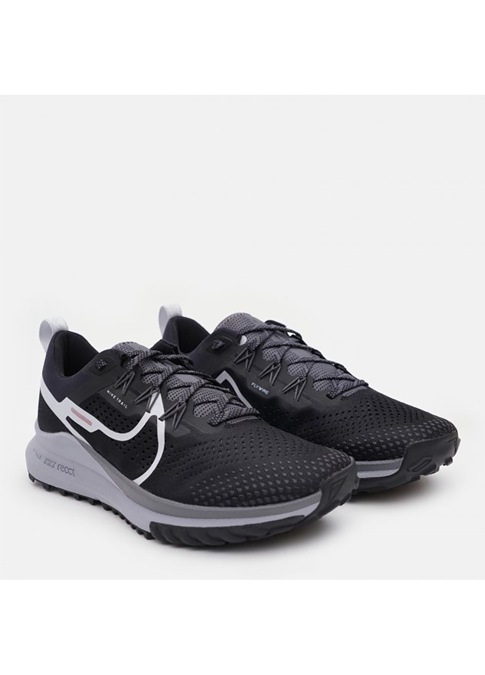 Білі Осінні чоловічі кросівки react pegasus trail 4 чорний Nike