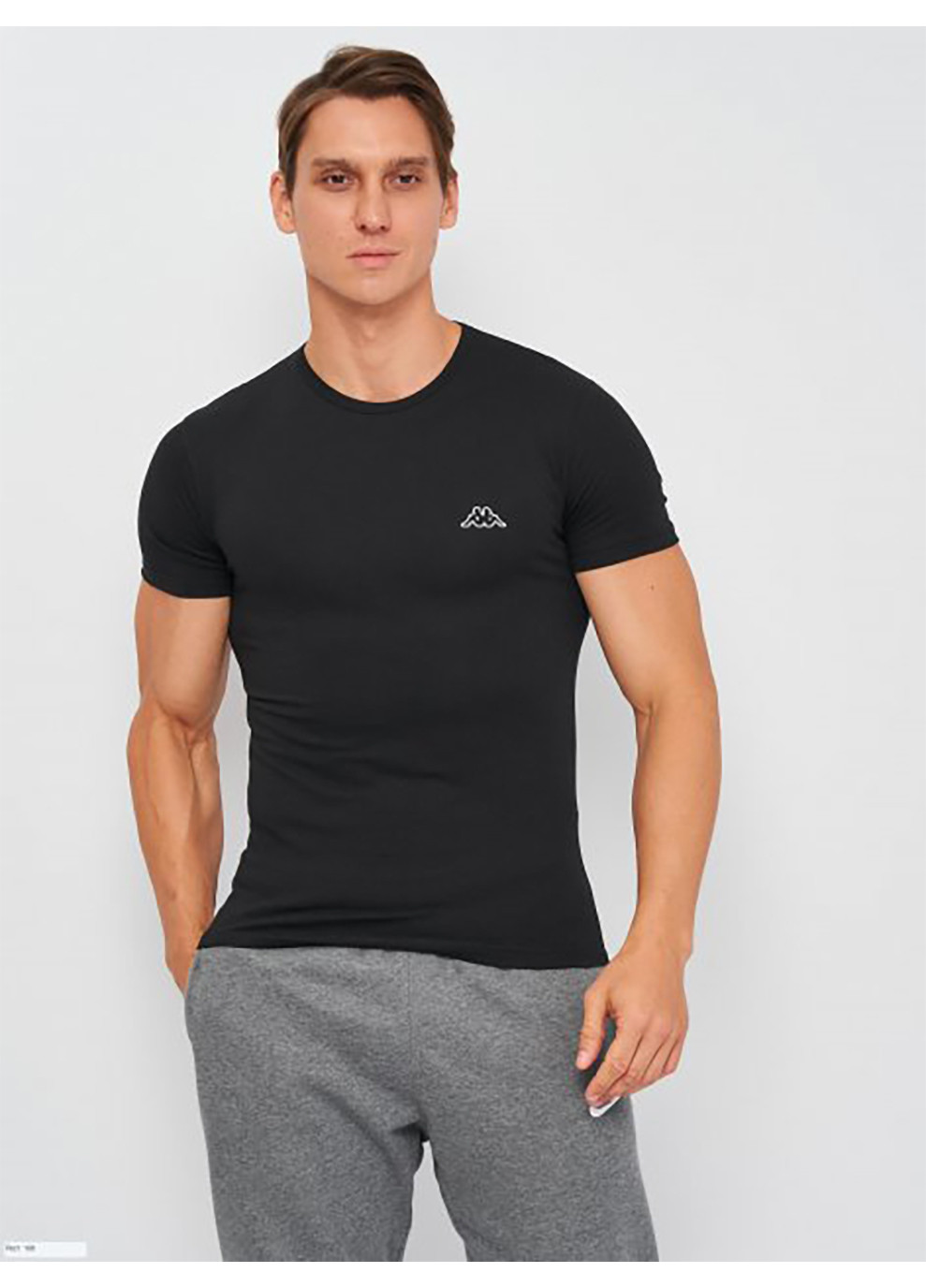 Черная футболка t-shirt mezza manica girocollo черный муж l k1306 nero l Kappa