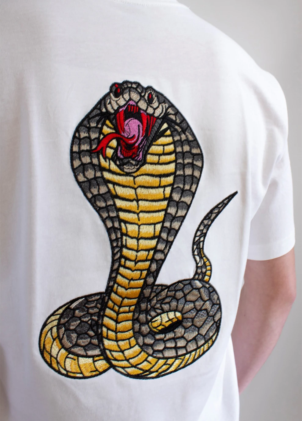 Белая мужская футболка jealous cobra white xl животные принты (28972433) No Brand