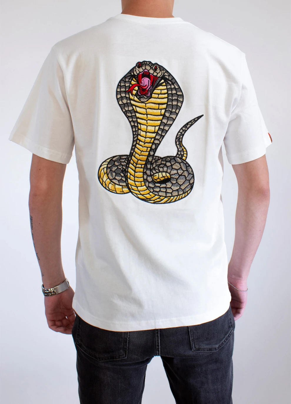 Белая мужская футболка jealous cobra white xl животные принты (28972433) No Brand