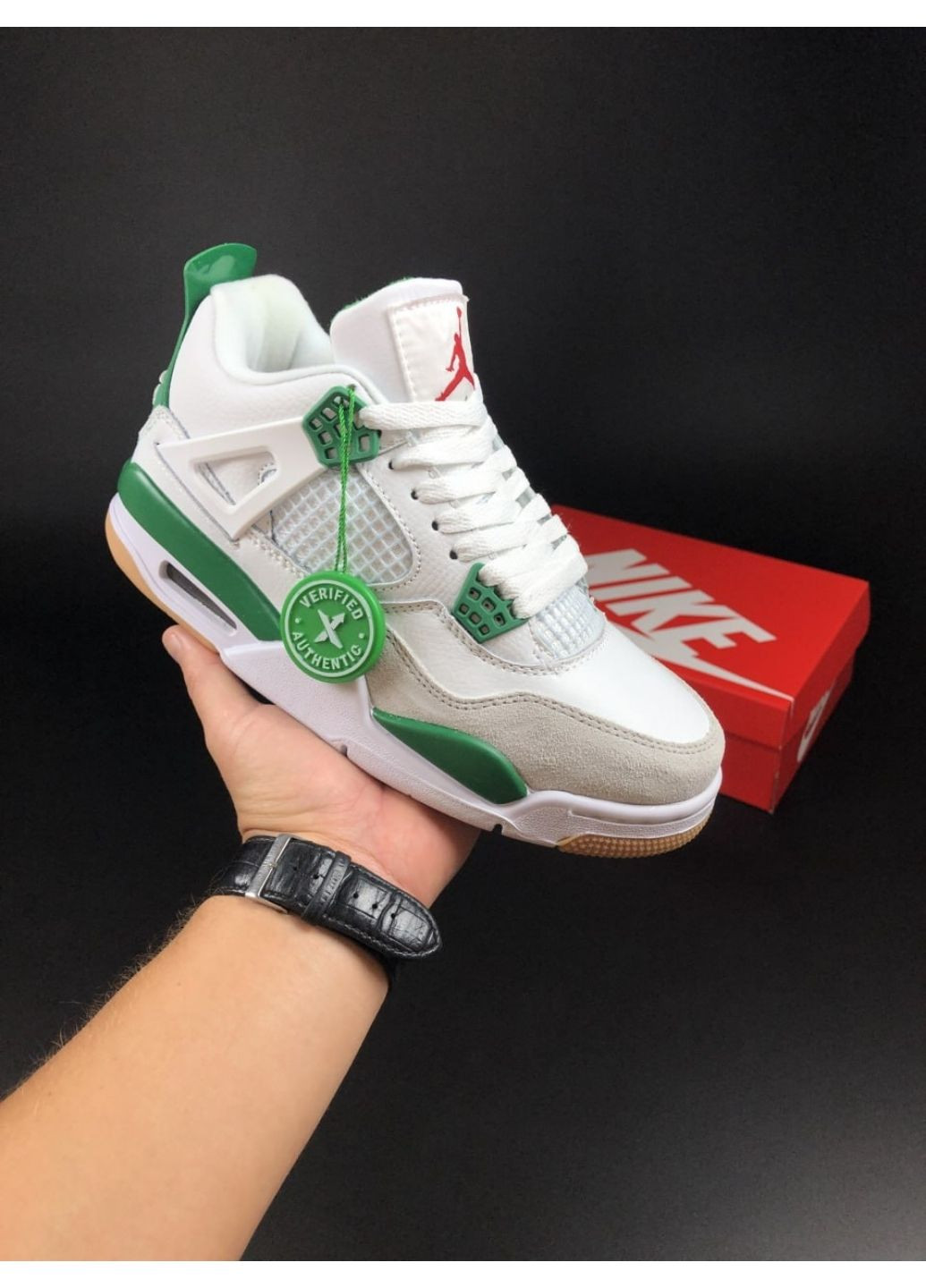 Білі осінні жіноічі кросівки білі із зеленим «no name» Nike Air Jordan 4 Retro