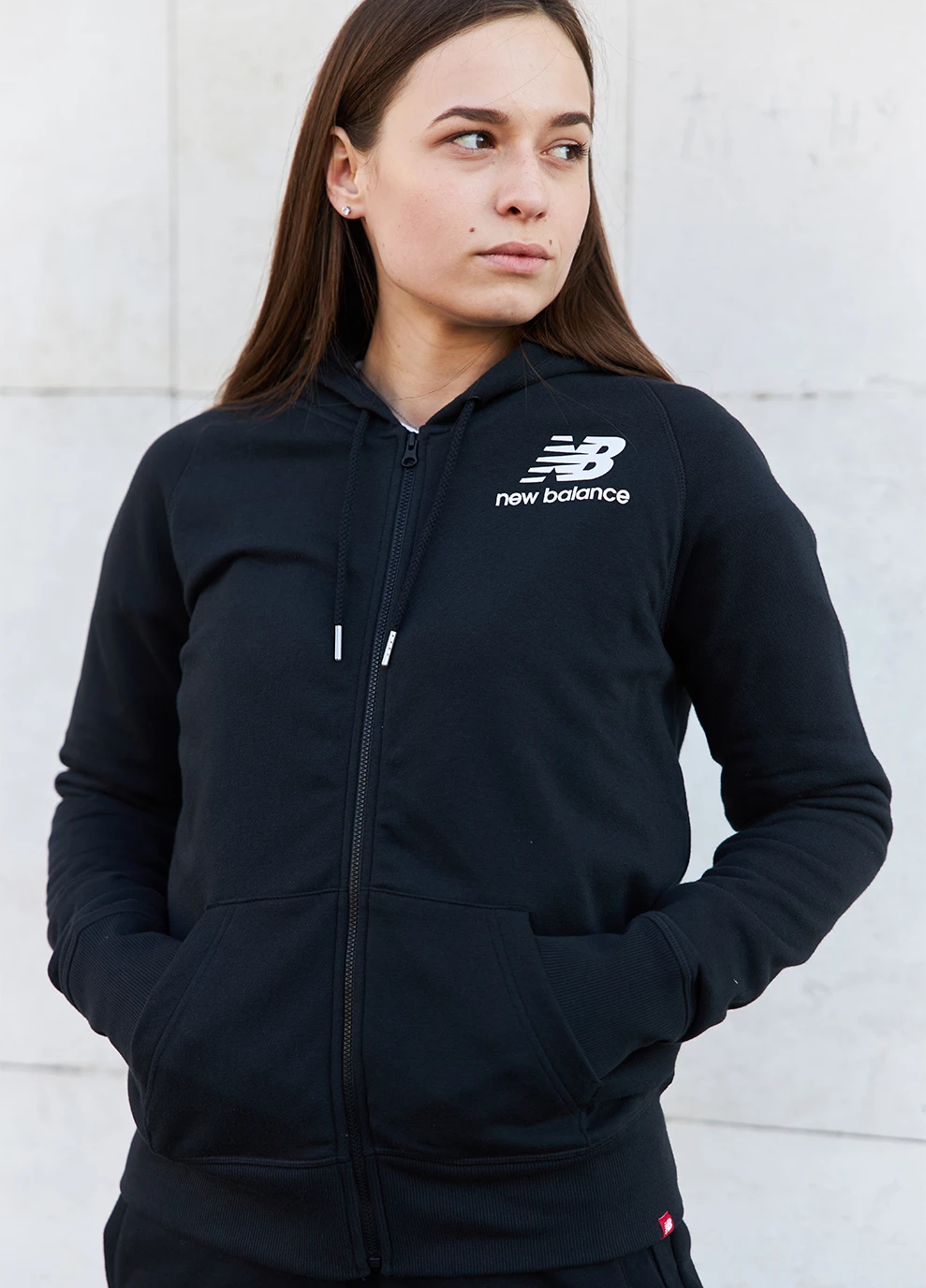 Женская Кофта Essentials FZ Черный New Balance (260794670)