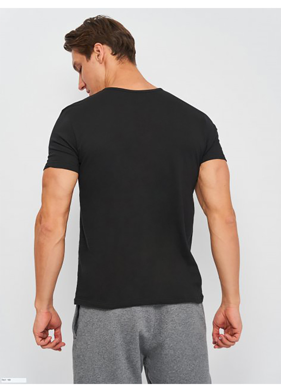 Чорна футболка t-shirt mezza manica scollo v чорний чол 2xl k1316 nero 2xl Kappa