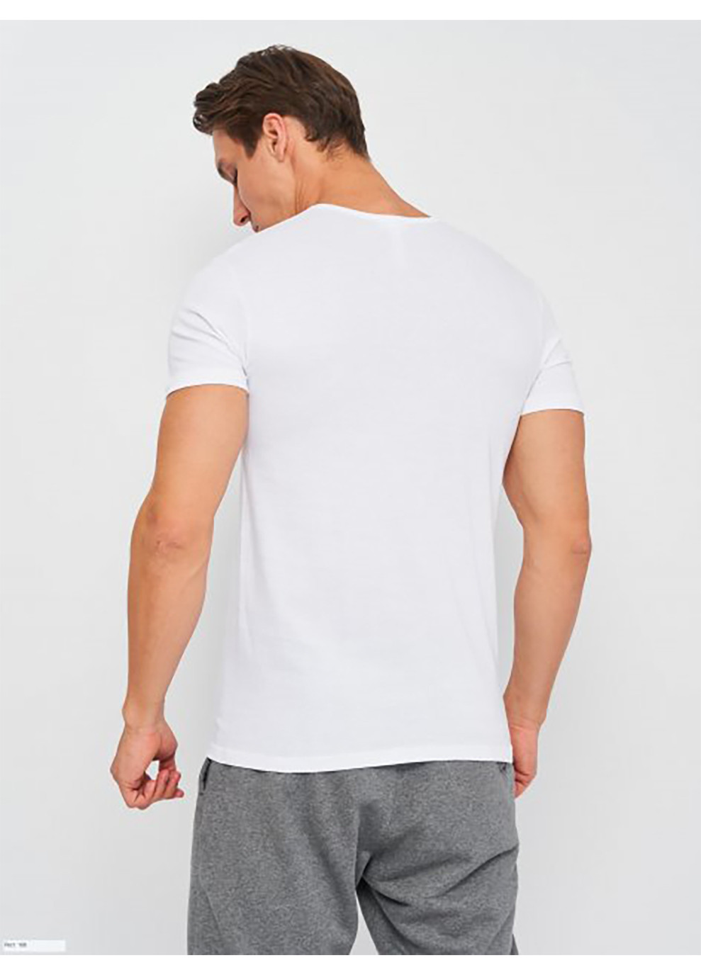 Біла футболка t-shirt mezza manica scollo v білий чол xl k1315 bianco xl Kappa